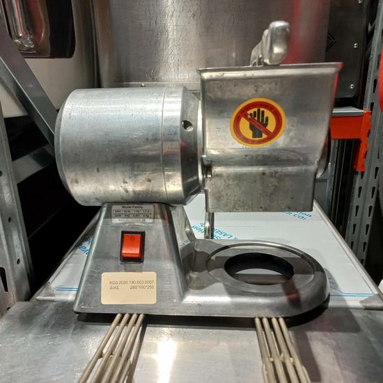 Εικόνα της Τυροτρίφτης Για Σκληρό Τυρί & Ξηρούς Καρπούς