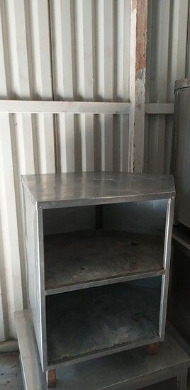 Εικόνα της Ερμάριο κλειστό περιμετρικά Πολυγωνικο