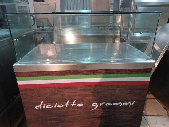 Εικόνα της ΘΕΡΜΟΕΡΜΑΡΙΟ – ΒΙΤΡΙΝΑ ΘΕΡΜΗ