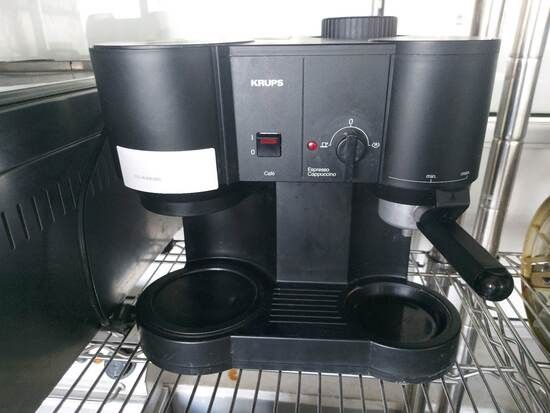 Εικόνα της ΚΑΦΕΤΙΕΡΑ ΓΑΛΛΙΚΟΥ ΚΑΙ ΕΣΠΡΕΣΣΟ