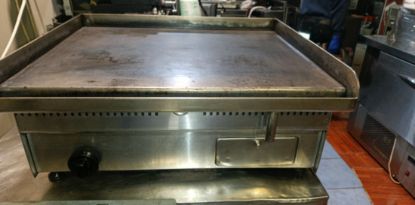 Εικόνα της Επιτραπέζιο πλατό με λεία επιφάνεια ψησίματος.