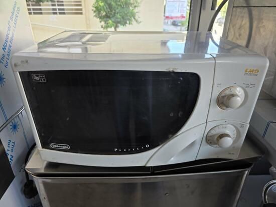 Εικόνα της ΦΟΥΡΝΟΣ ΜΙΚΡΟΚΥΜΑΤΩΝ DELONGHI